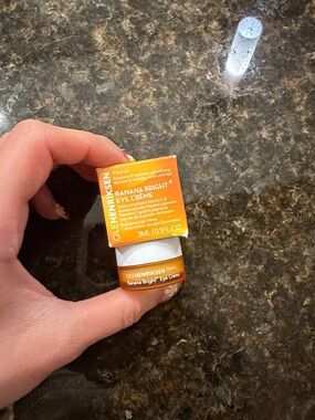 OLEHENRIKSEN Banana Bright Eye Crème - 0.1 fl oz New